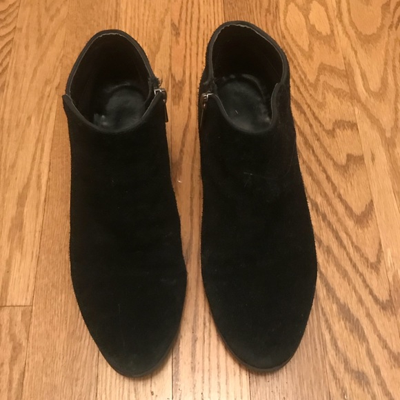 Crown Vintage Ankle Booties in Black- Size 7 - Picture 3 of 3